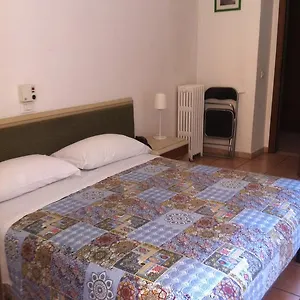 hotel-gambara-milan.italymilanhotels.net/